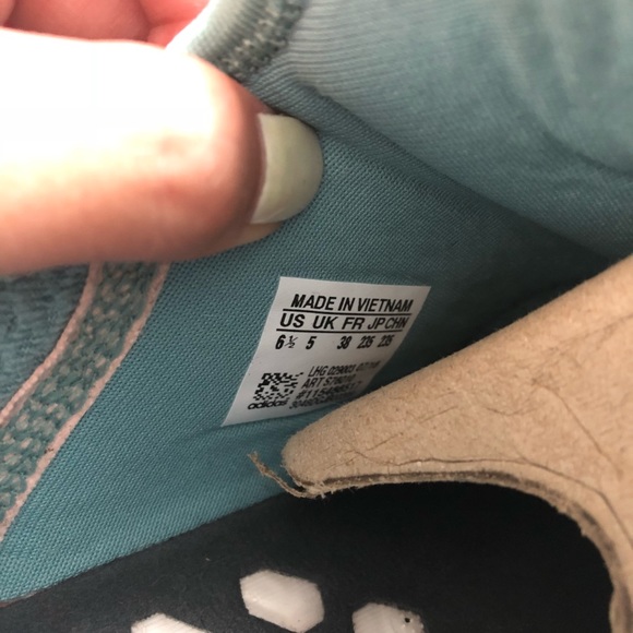 Adidas NMD R1 - Picture 3 of 4